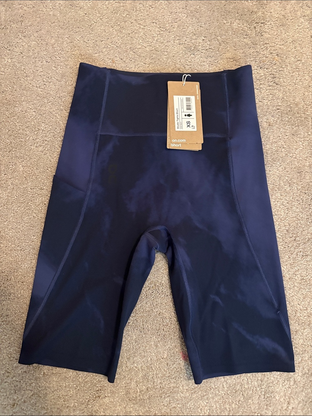 On running studio tights short